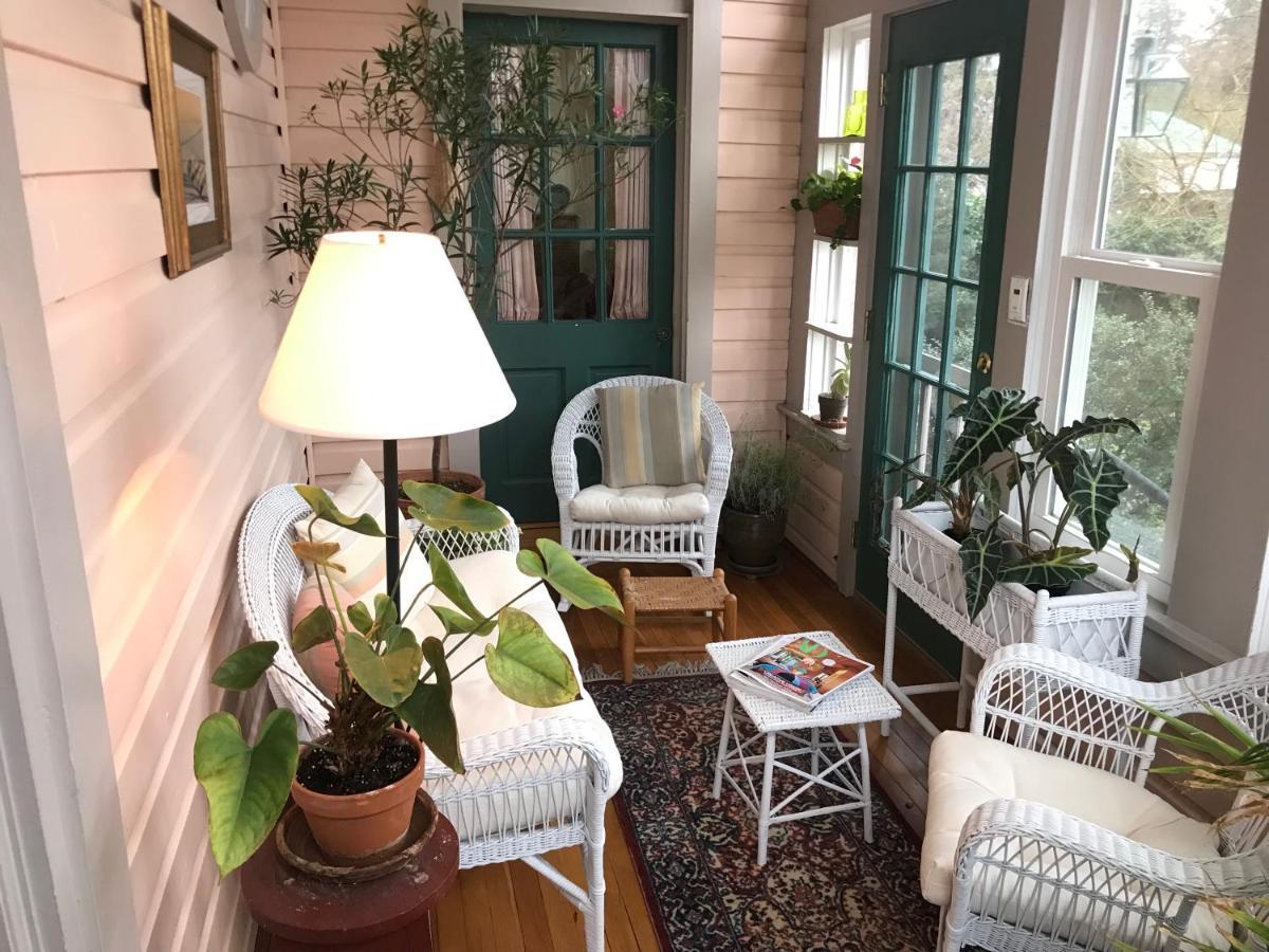 Charles Bass House Bed & Breakfast サウスボストン エクステリア 写真