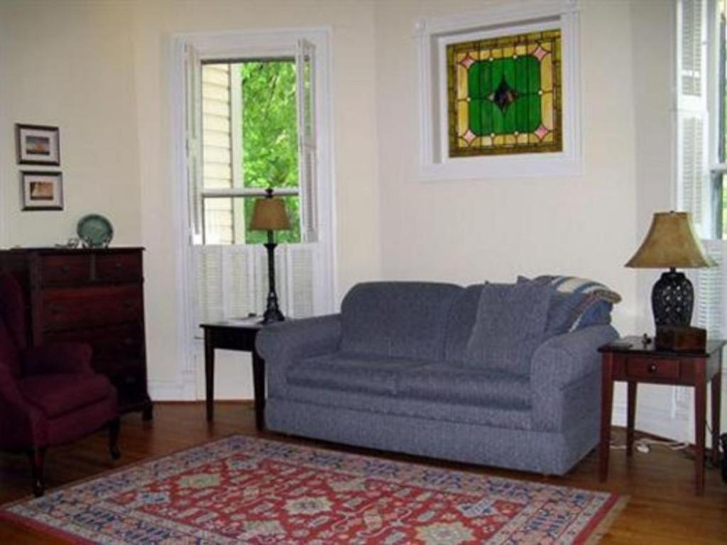 Charles Bass House Bed & Breakfast サウスボストン エクステリア 写真